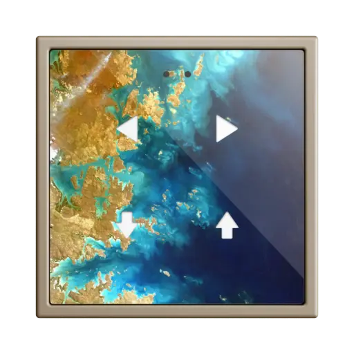 [ZEZVIFR70X4C360] Zennio Flat RGB 70 X4 (Custom 360°)